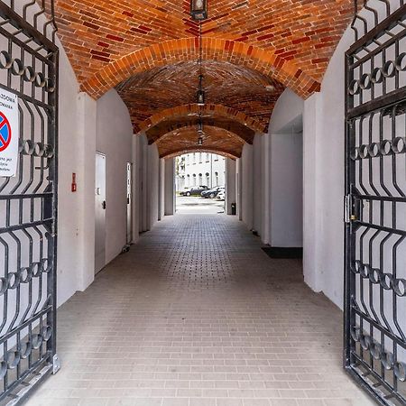 Apartament Z Osobna Sypialnia W Pieknej Kamienicy W Centrum Wroclaw Dış mekan fotoğraf